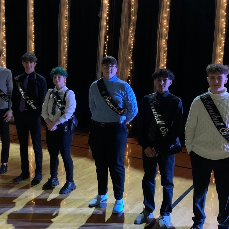 Underclassmen Snowball Court!